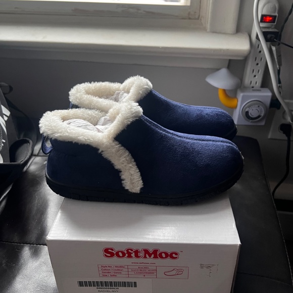Soft moc  ladies slippers size 6 brand new - Picture 4 of 6